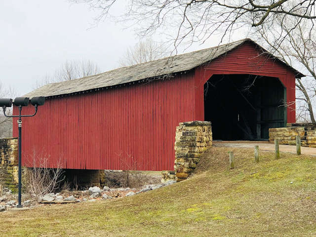mary red covered bridge in chester illnois