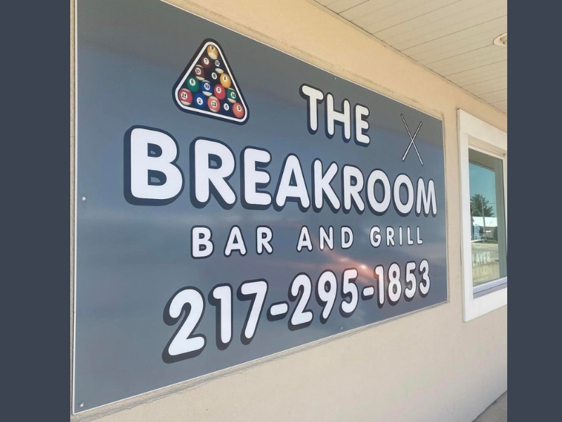 Breakroom Bar and Grill